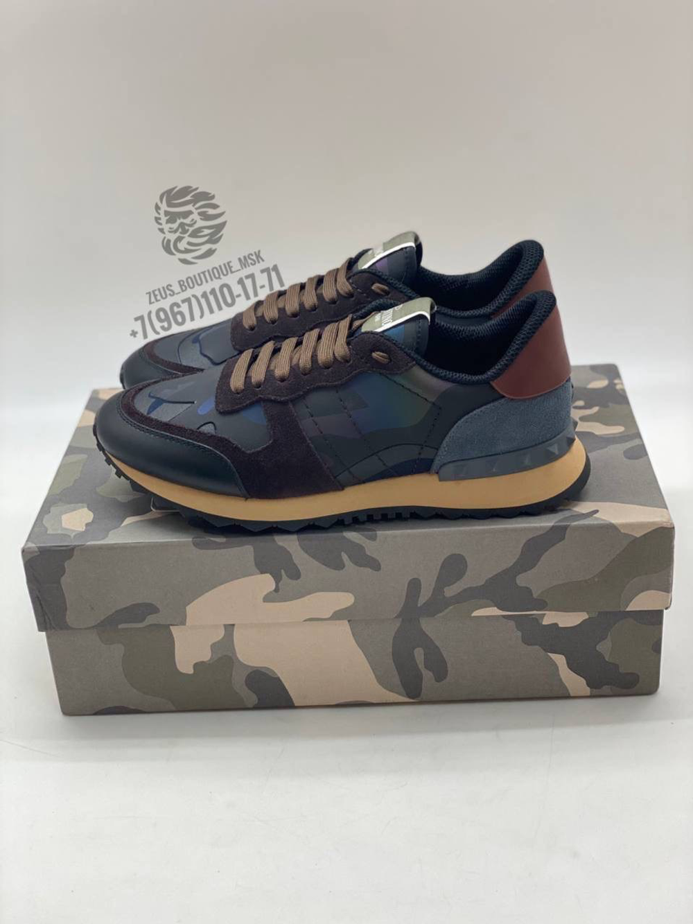 Кроссовки Valentino