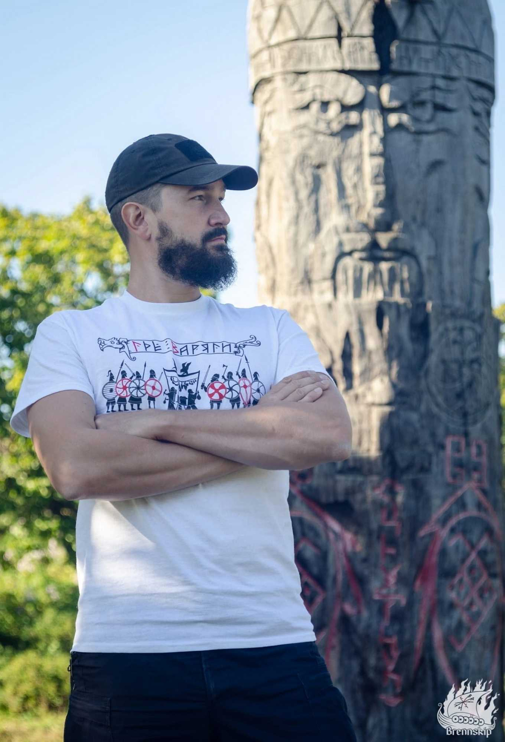 Футболка "Где варяги-там напряги"