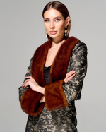 Укороченный жакет "Елизавета" из премиального жаккарда с меховой отделкой