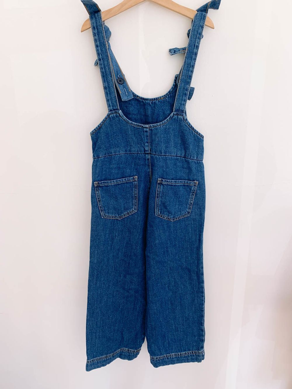 Джинсовый комбинезон Zara