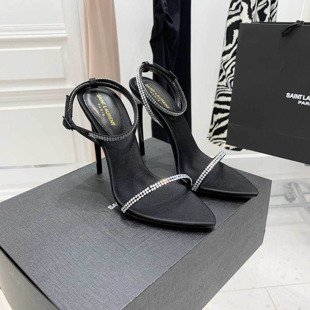 Saint Laurent Pumps