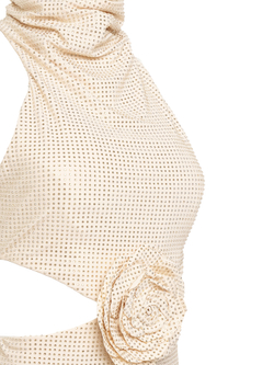 Платье с цветочной деталью на талии