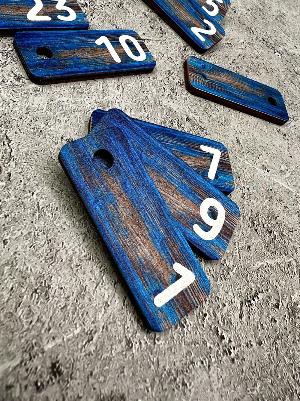 Номерки для ключей 2х5см