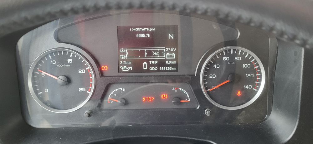 Shacman (Shaanxi) SX* 6x4 Седельный тягач SX42584V324 (Дизельный, 11,6 л, 423 л.с., МТ)