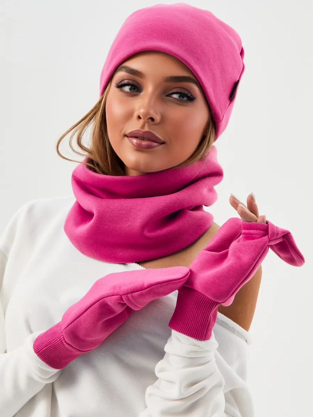 Комплект с начесом: снуд, варежки, шапка