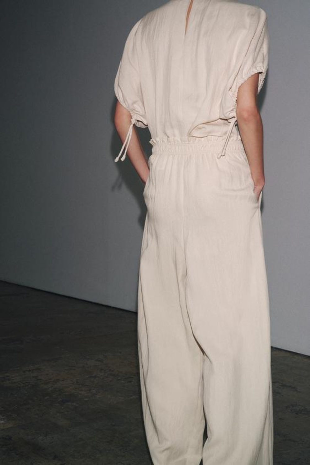 ZARA БРЮКИ В ПИЖАМНОМ СТИЛЕ ИЗ ТЕКУЧЕЙ ТКАНИ — ZW COLLECTION, ПЕСОЧНЫЙ