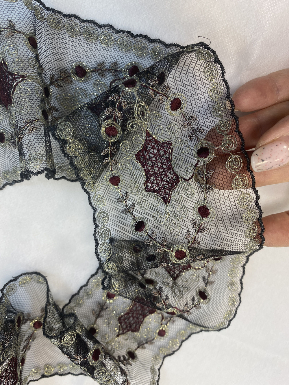 кружево на сетке вышивка шелк/хлопок (Франция) ш-7,5 см цена за 1м