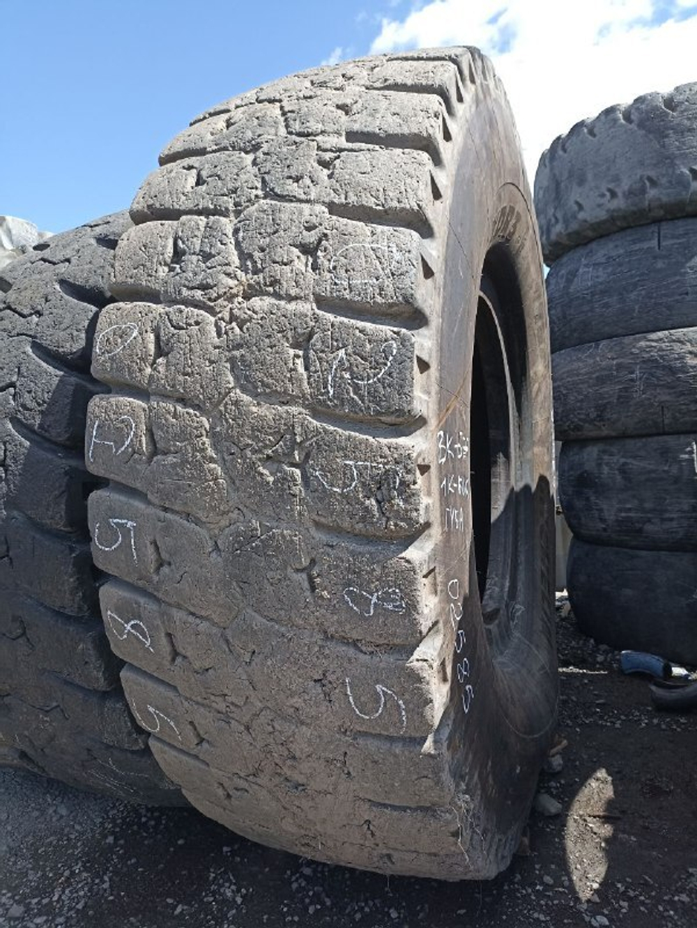 33.00R51 Michelin XDR3 шина б/у