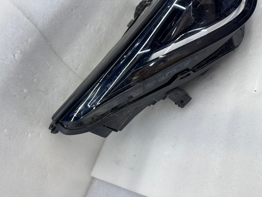 Фара правая LED BYD Dolphin (, оригинал)