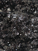Хлопья - слюда 88302 Чёрный прозрачный глянец - для литья изделий и творчества