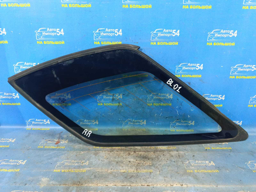 Стекло багажника правое Kia SORENTO 2002-2009