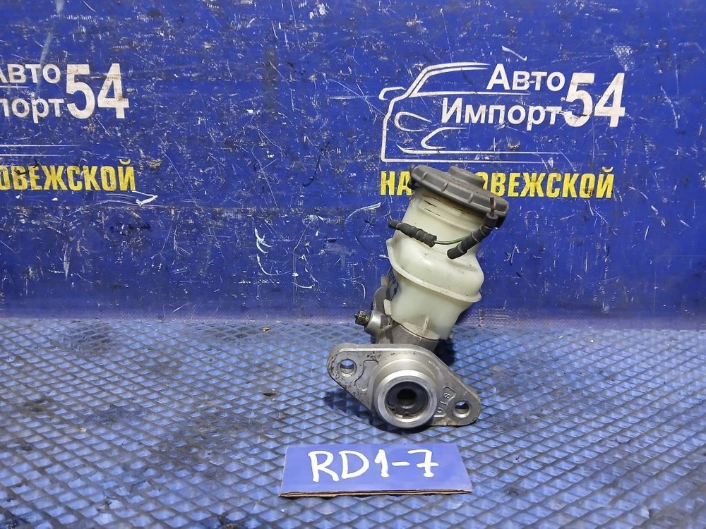 Главный тормозной цилиндр Honda CR-V 1996