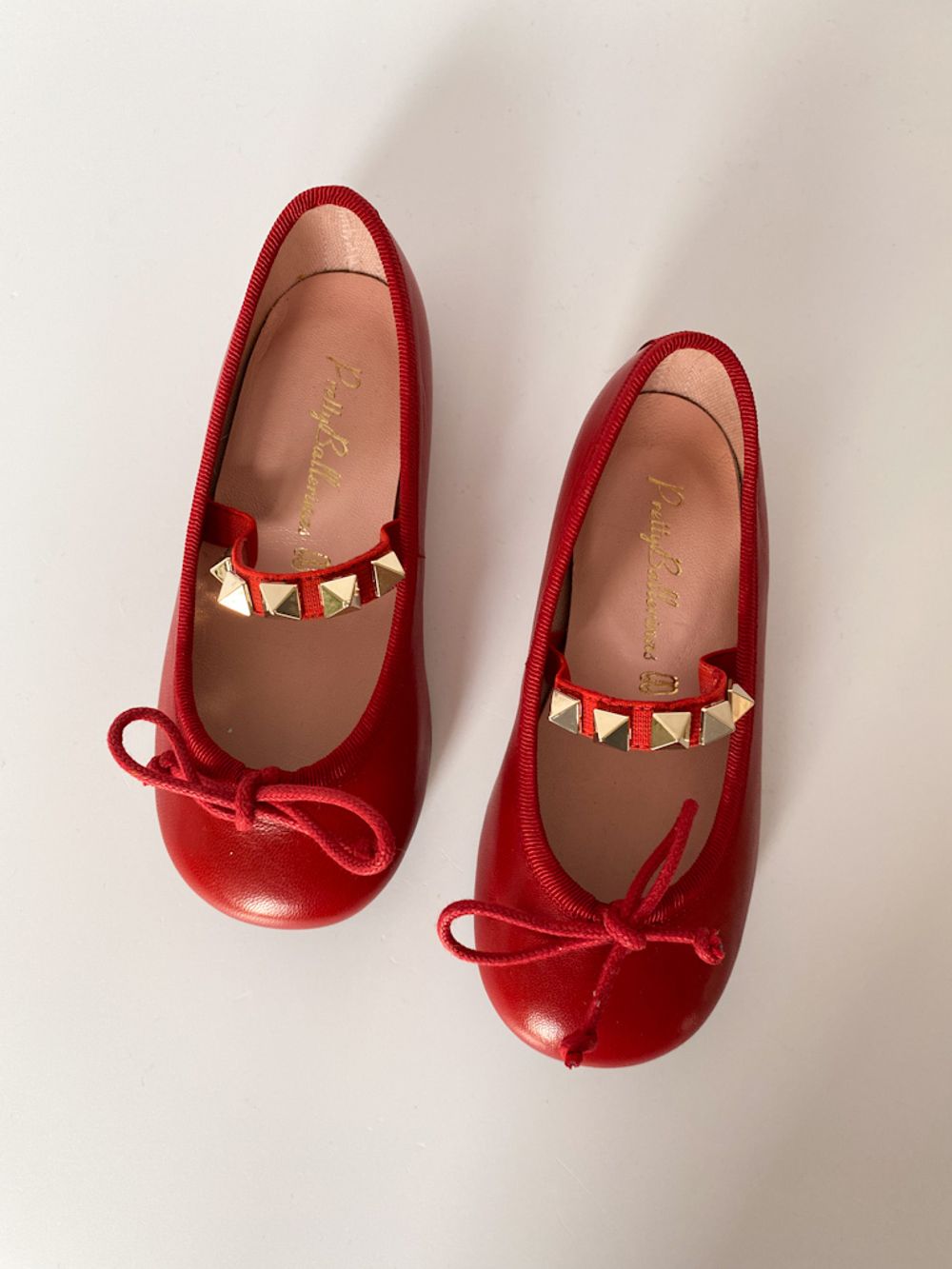 Новые кожаные туфли Pretty Ballerinas, 24