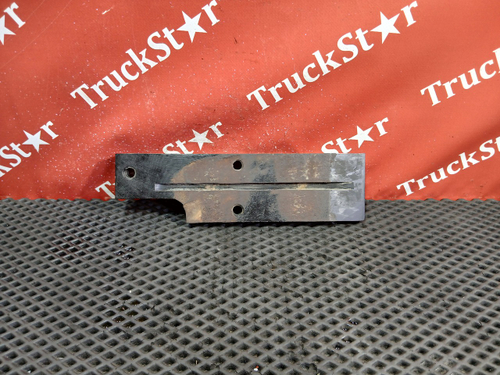 Кронштейн задней рессоры правый 2023г