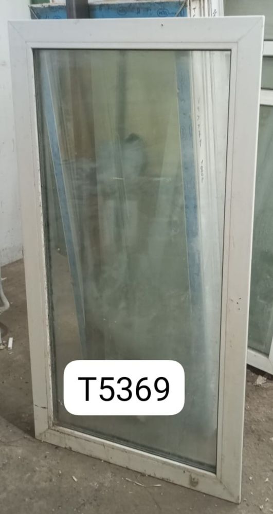 Створка Пластиковая Б/У 143(в) х 75(ш)