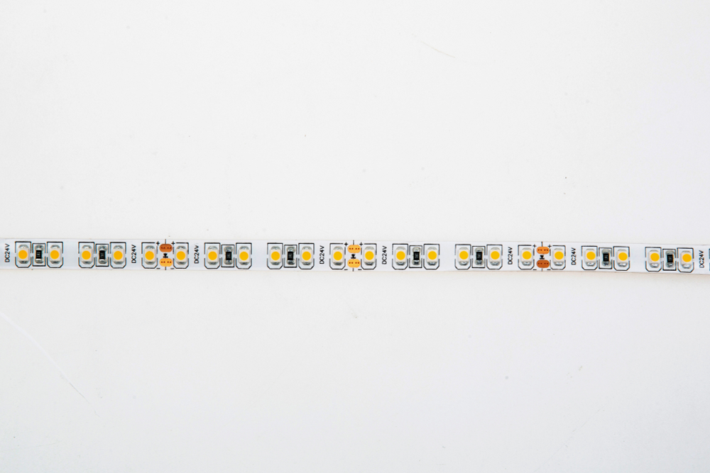 Светодиодная лента SMD, 9, 3мм, 8, 8W/m, 4000K, 840 Lm/m, DC24V, CRI&gt;90, IP65м