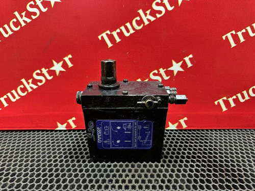 Насос подъема кабины