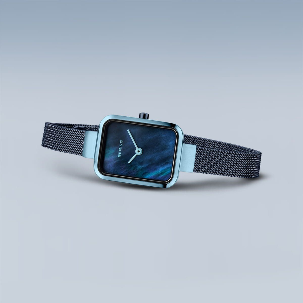 Женские наручные часы Bering 14520-398