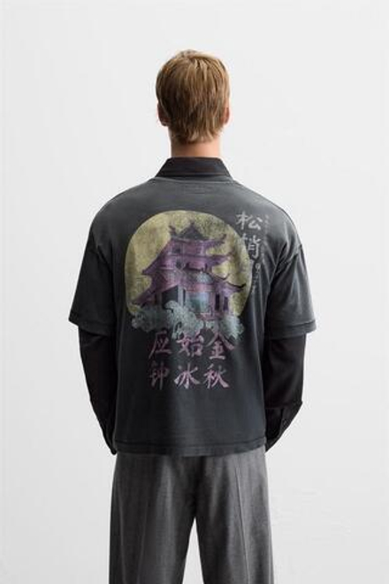 ZARA ФУТБОЛКА С КОНТРАСТНЫМ ПРИНТОМ, ТЕМНЫЙ АНТРАЦИТ