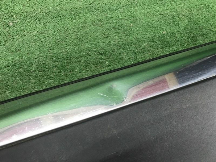 Накладка двери передняя левая Peugeot 3008 2 (2016-н.в.)