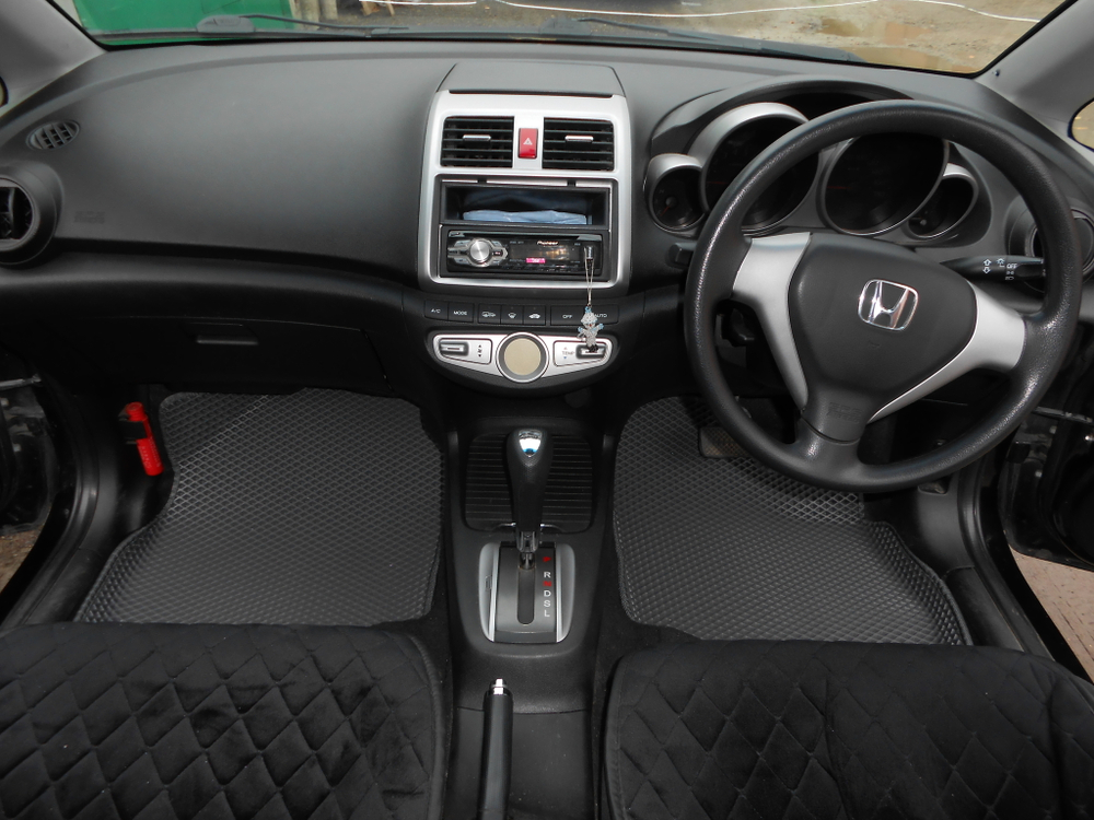 Honda Airwave GJ (04.2005 - 08.2010) правый руль