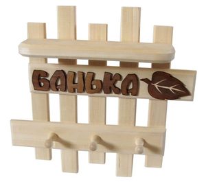 Вешалки и полки