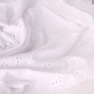 Батист шитьё "Крупные цветы"