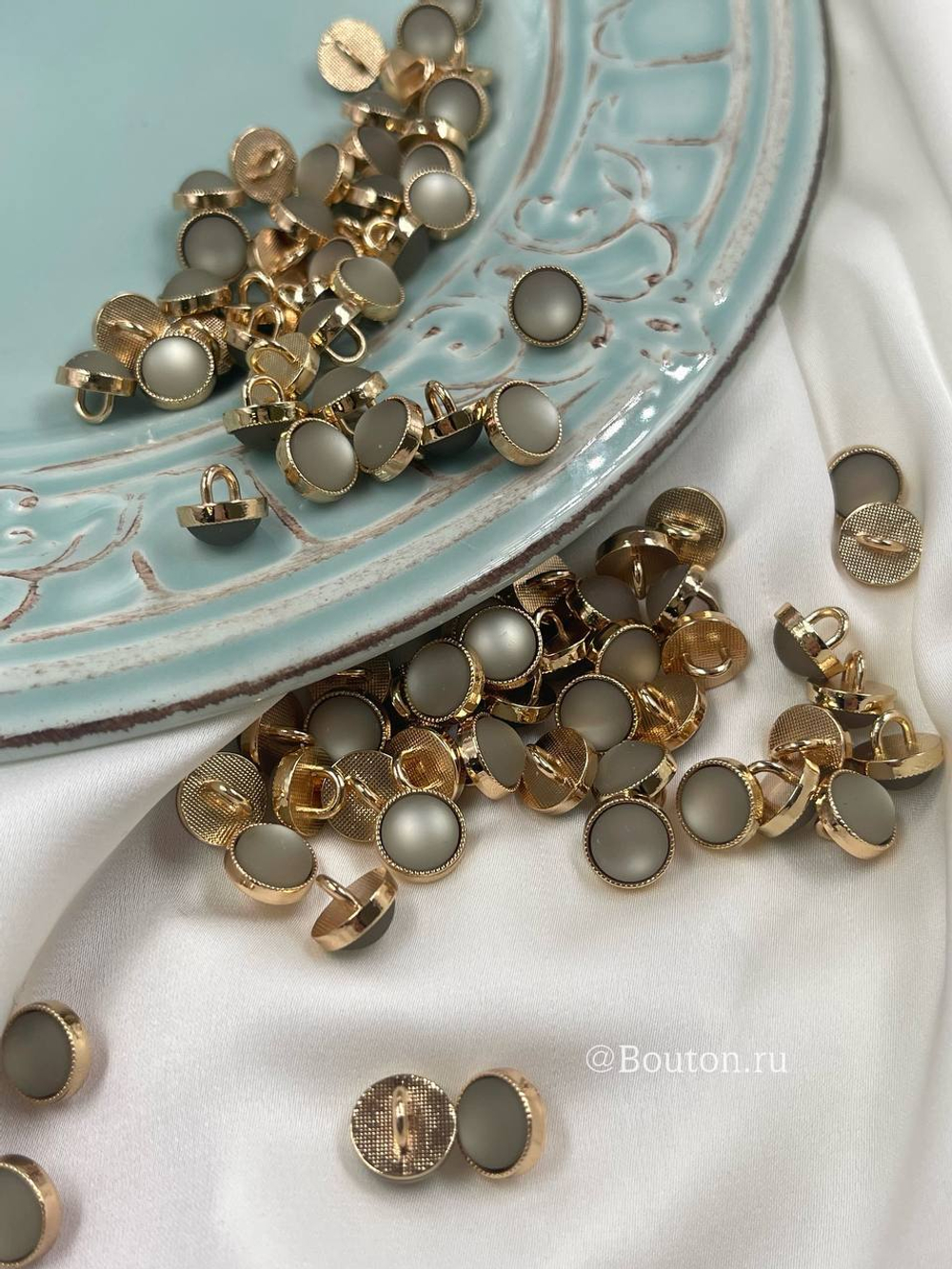 Пуговицы луна хаки серые с матовым покрытием