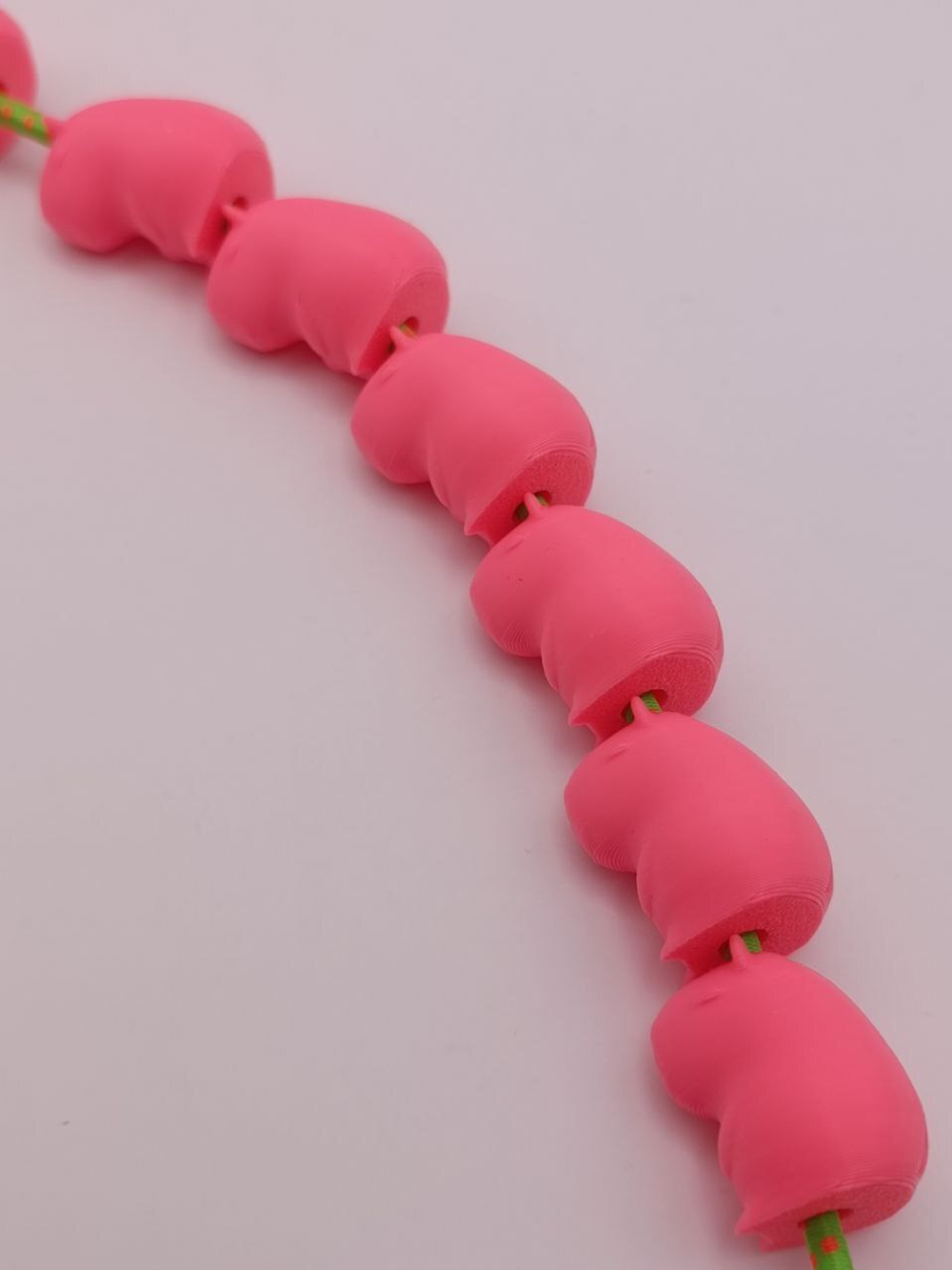 Шестигранные бусины люминесцентные на шнурки/браслет/темляк