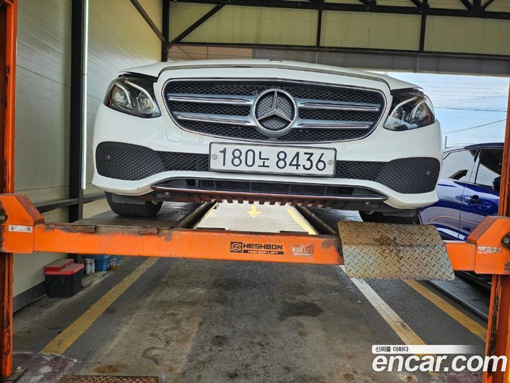 Mercedes-Benz E-Class W213 E300 Avangarde (09.2019)
