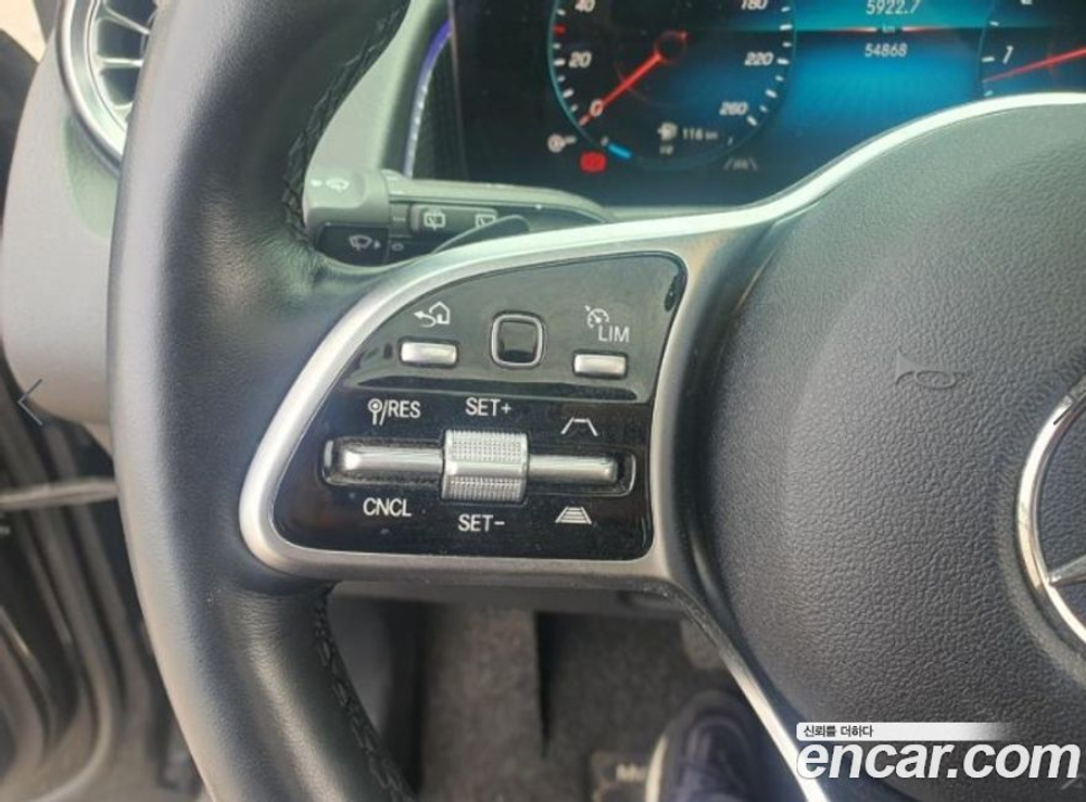 Mercedes-Benz GLB-Class X247 GLB220 (03.2021)