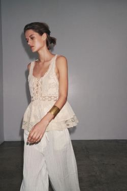 ZARA РОМАНТИЧНЫЙ ТОП С ВЫШИВКОЙ — ZW COLLECTION, ЖЕЛТОВАТО-БЕЛЫЙ