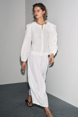 ZARA РУБАШКА ИЗ ПОПЛИНА С ВЫШИТЫМ ВОРОТНИКОМ — ZW COLLECTION, ЖЕЛТОВАТО-БЕЛЫЙ