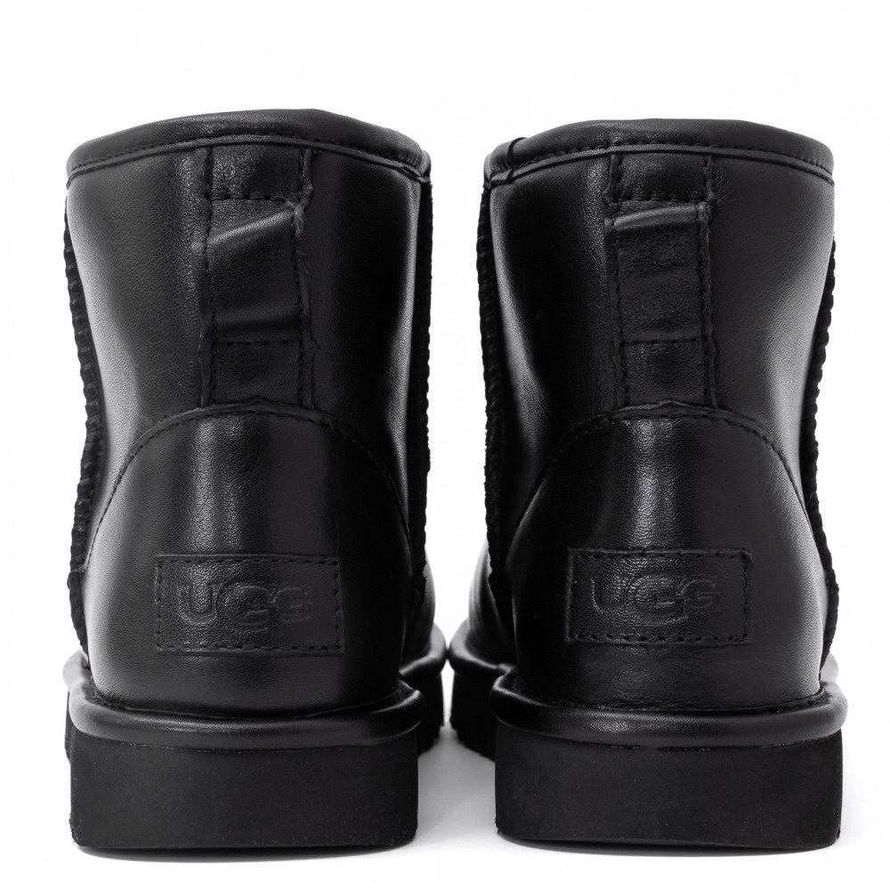 UGG Classic Mini II Leather Black