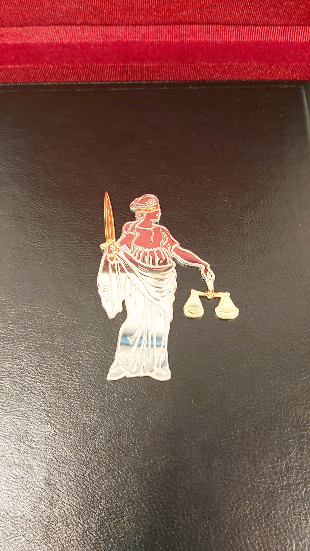 Ежедневник А5 «Подарок юристу №3»  в подарочном футляре (Златоуст)