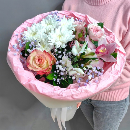Авторский букет в розовой гамме