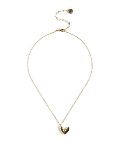 Колье с буквой