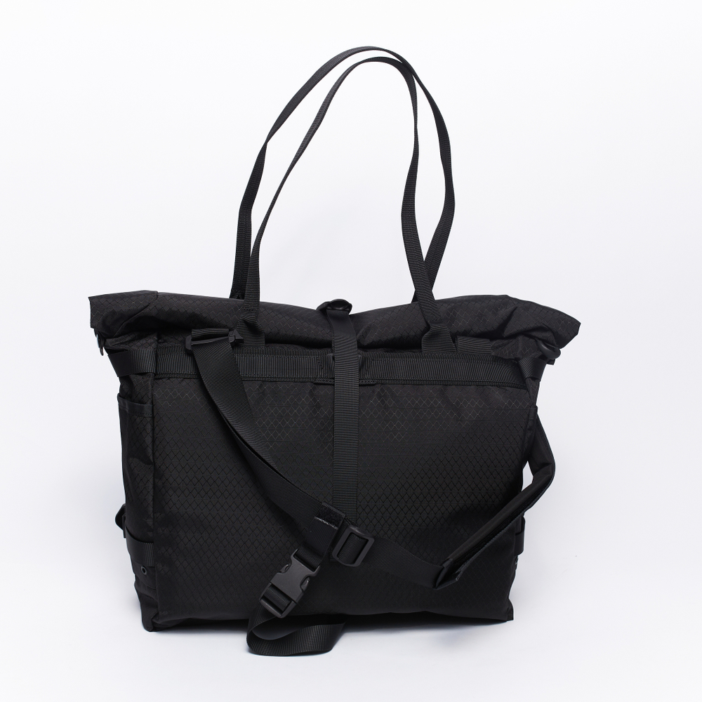 Сумка Tote Part of Cube L черный