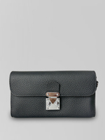 Сумочка 625 прямоугольной формы с металлической застежкой и ремешком в комплекте