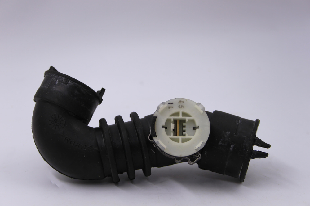 Патрубок посудомоечной машины Smeg 758200229-0231 с датчиком