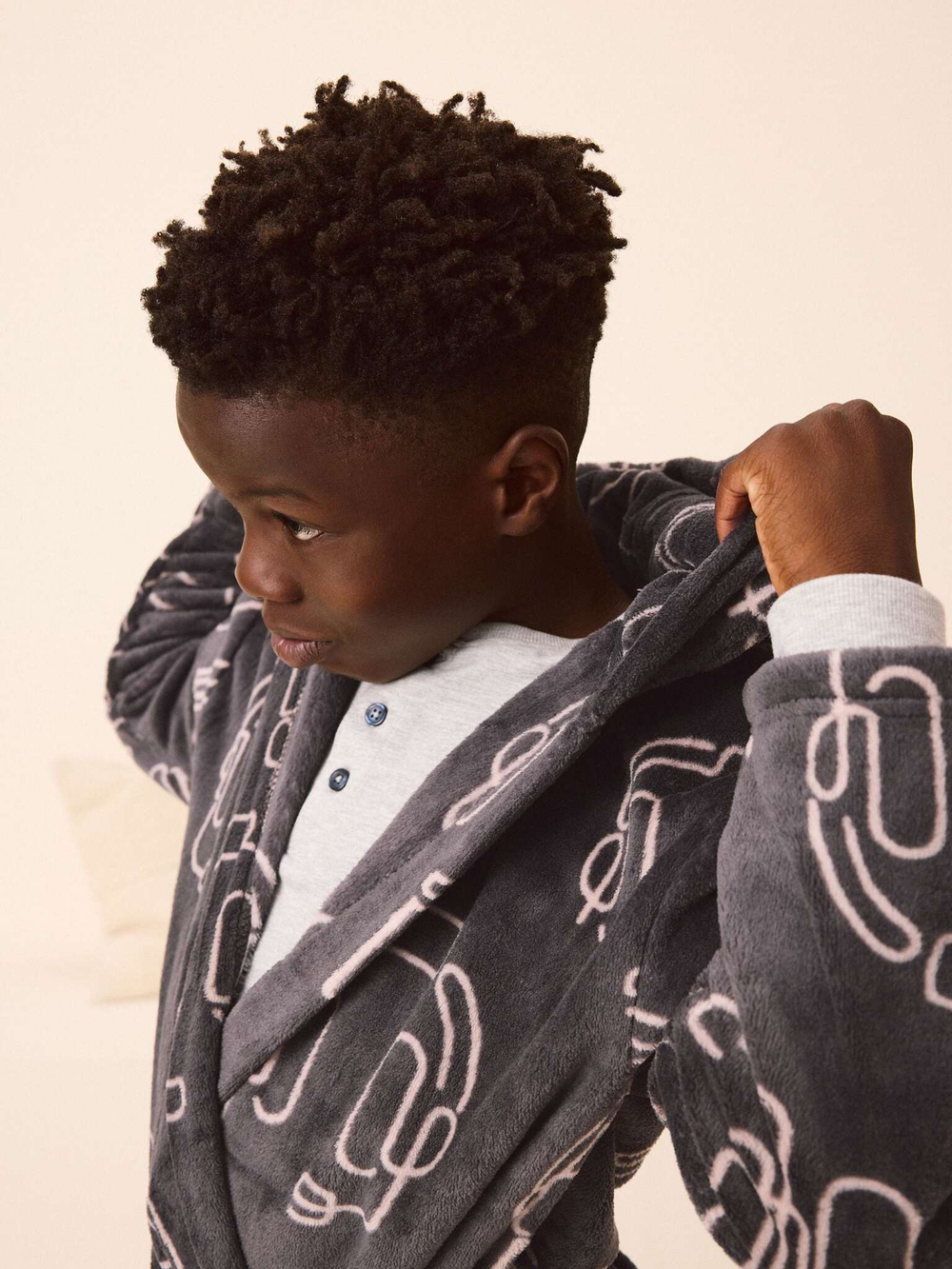 Халат флисовый для мальчика Next N23-837, Темно-серый