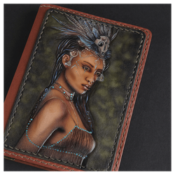 Кожаная обложка на паспорт «Шаманка» (фигура)