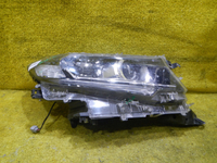 Битая Фара правая Toyota Land Cruiser Prado 150 (2017-н.в.) LED