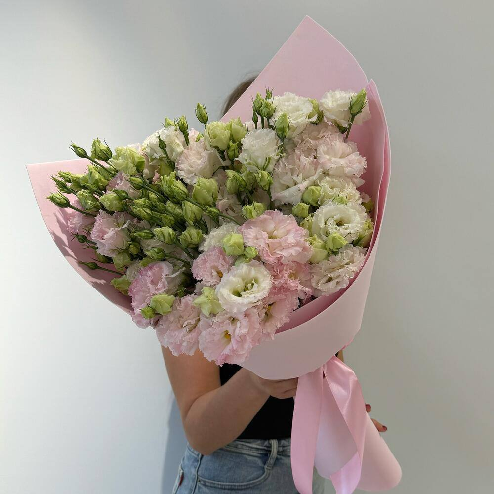 Букет из 9 розовых эустом