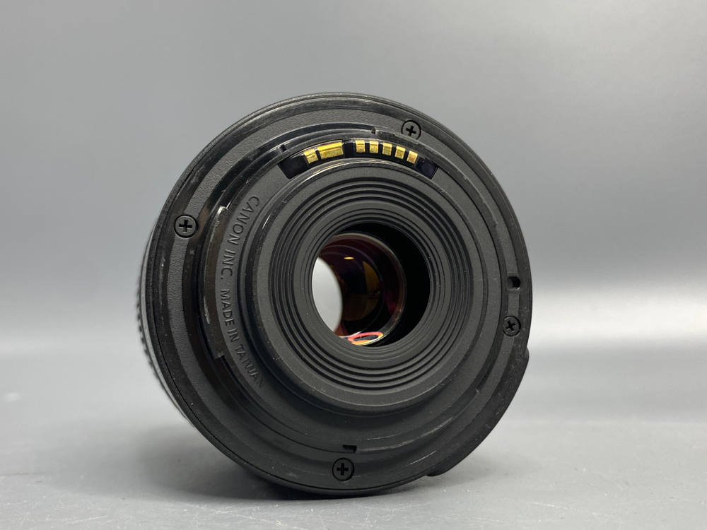 Canon 600D + kit 18-55mm 44.000 кадров