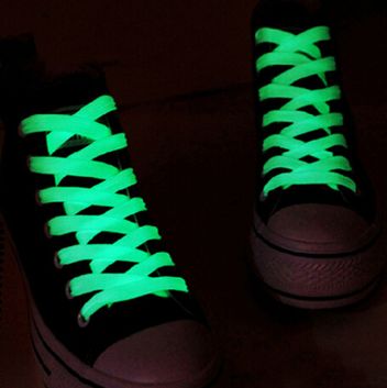 Светящиеся шнурки для спортивной обуви