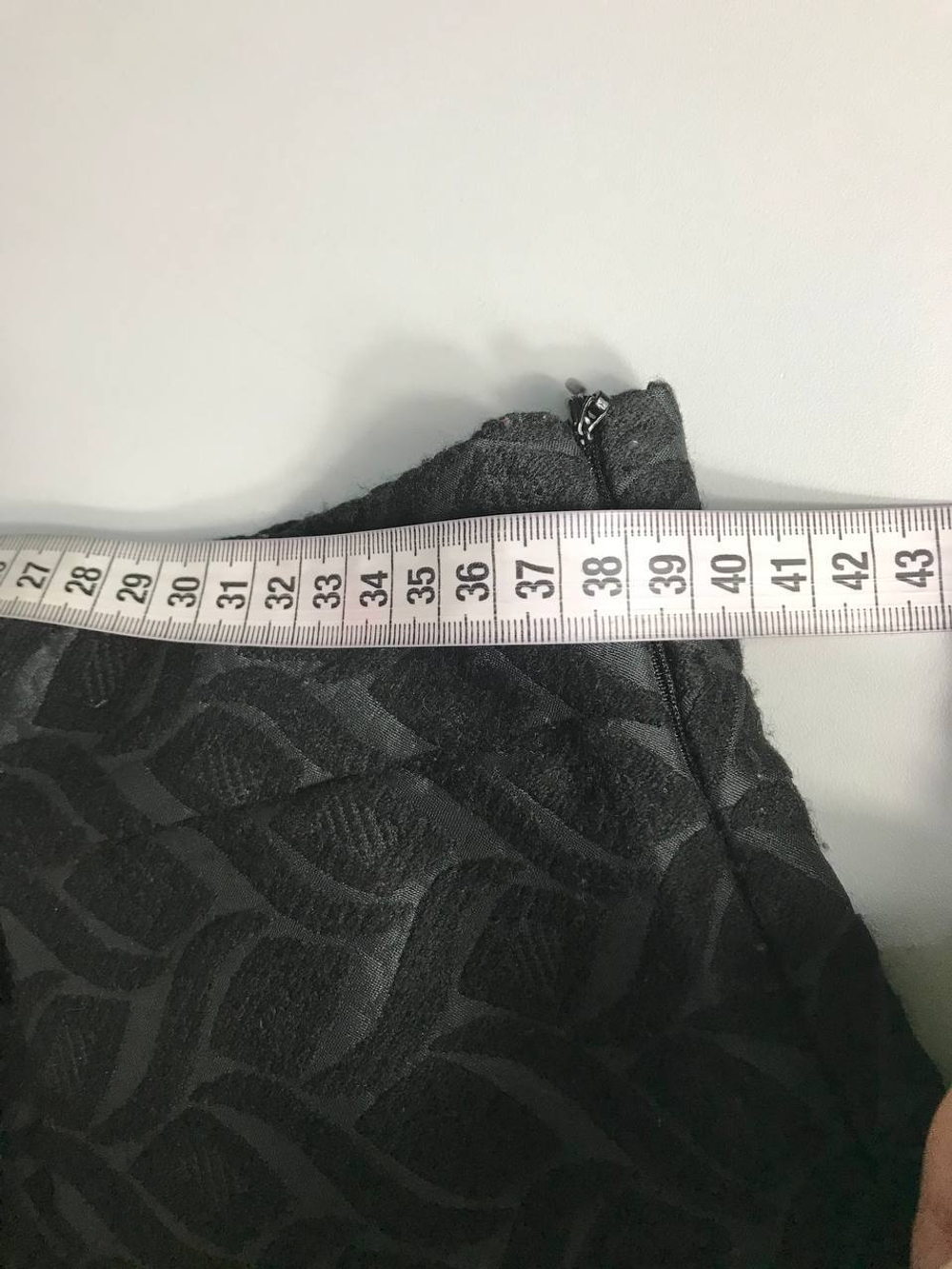 Юбка Zara плотная, маркировка L, визуально на 46 размер