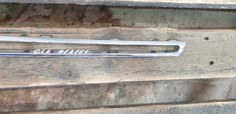 Молдинг решетки левый Mercedes ML GLE (W166) 15-19 Б/У Оригинал A1668881585