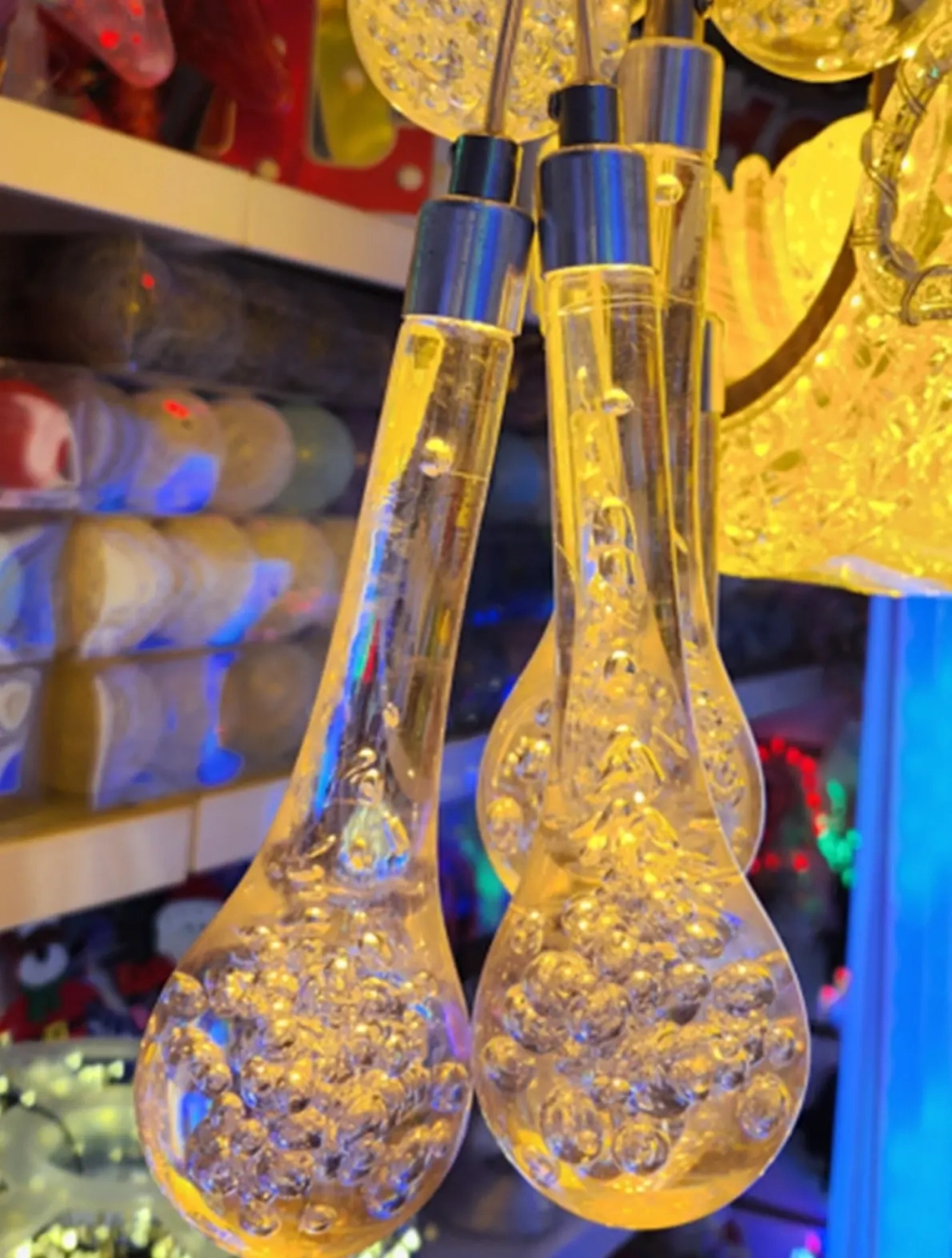 Гирлянда для улицы БАХРОМА «Ледяная капля» ш3,5* в0,6/0,8 м (8 насадок h-18 см), прозр. пров, пост.свечение,IP-65, 220v, Белый