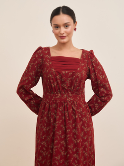 Платье с драпировкой